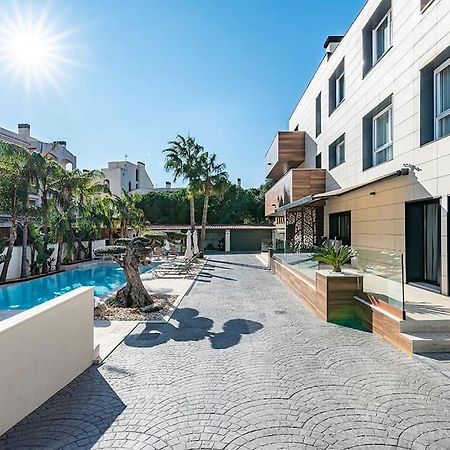 5 Stelle Piscina, Jacuzzi, Wifi - 2 Min Dal Mare Apartment Miami Playa Bagian luar foto