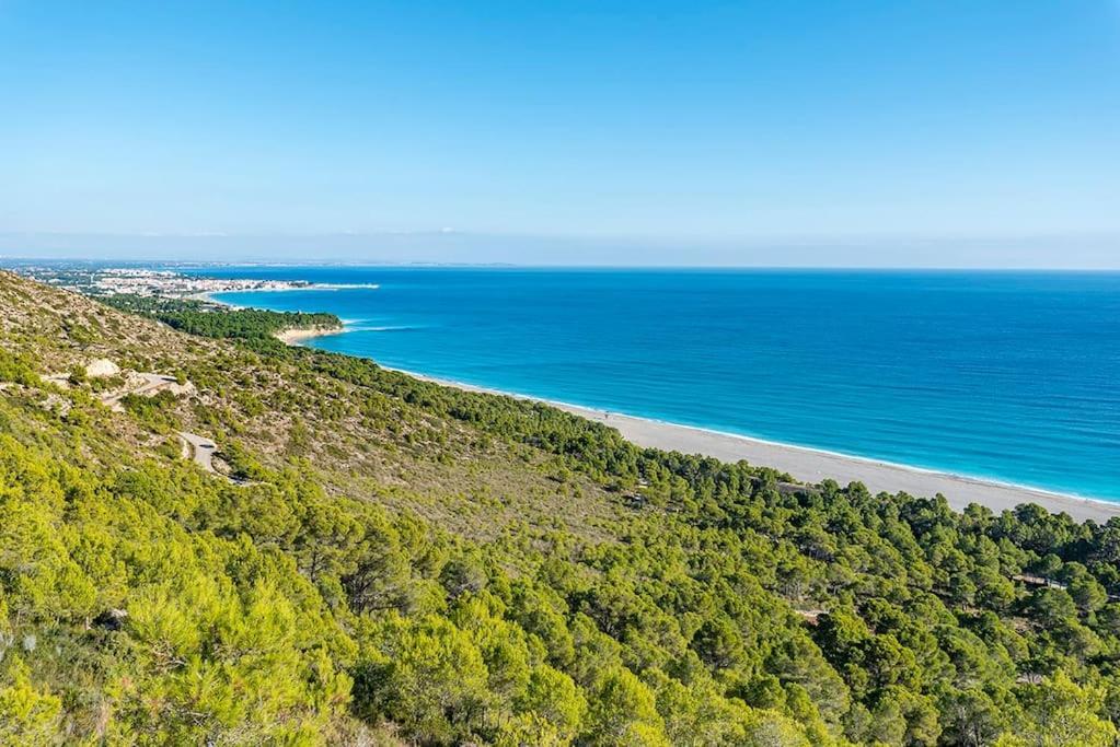5 Stelle Piscina, Jacuzzi, Wifi - 2 Min Dal Mare Apartment Miami Playa Bagian luar foto
