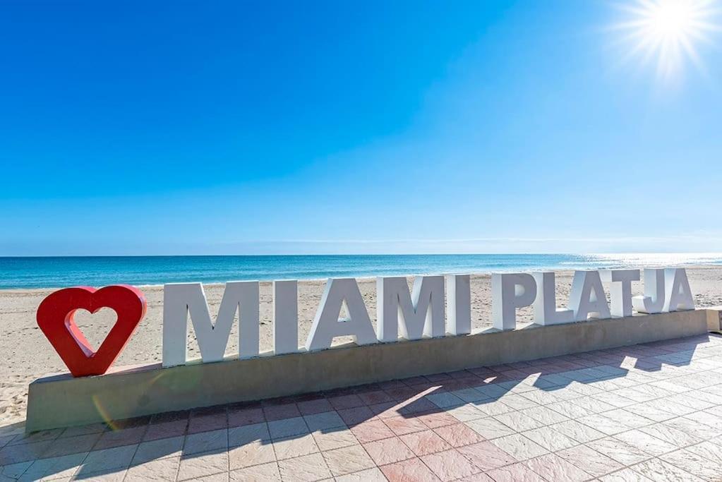 5 Stelle Piscina, Jacuzzi, Wifi - 2 Min Dal Mare Apartment Miami Playa Bagian luar foto