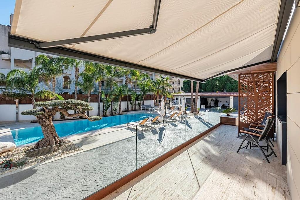 5 Stelle Piscina, Jacuzzi, Wifi - 2 Min Dal Mare Apartment Miami Playa Bagian luar foto