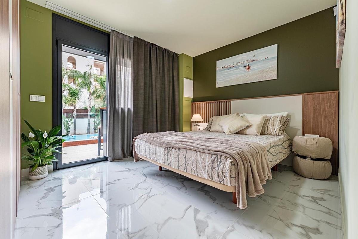 5 Stelle Piscina, Jacuzzi, Wifi - 2 Min Dal Mare Apartment Miami Playa Bagian luar foto